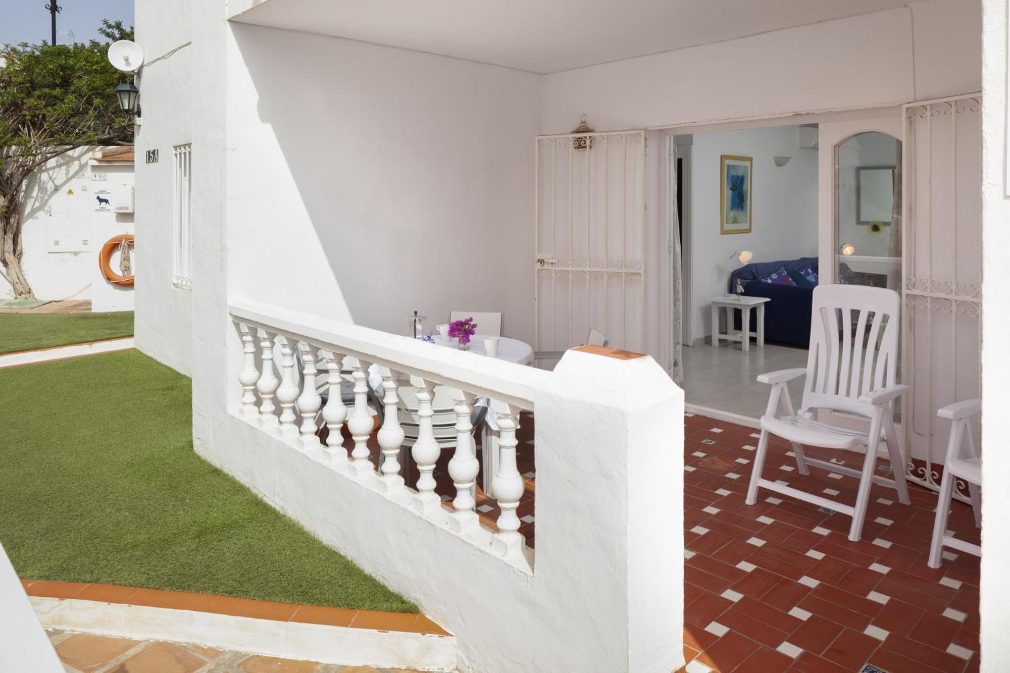 Bright Spacious 1 Bed Apartment نيرخا المظهر الخارجي الصورة