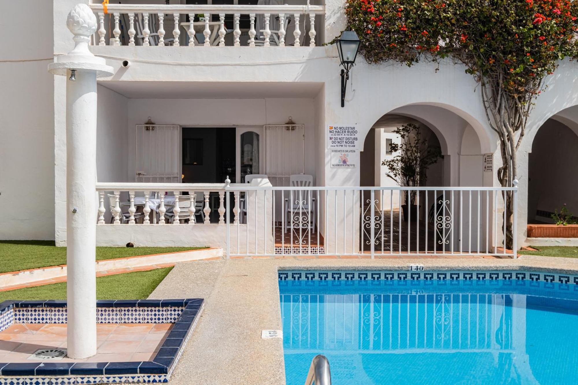 Bright Spacious 1 Bed Apartment نيرخا المظهر الخارجي الصورة