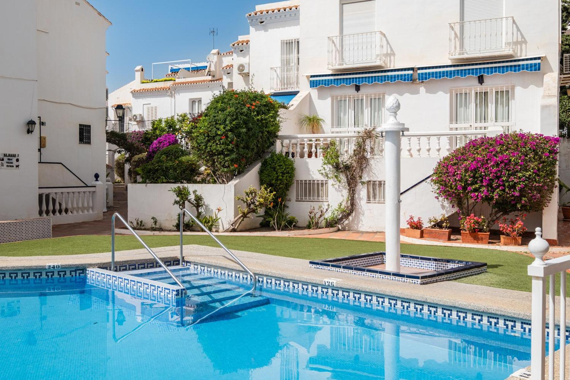 Bright Spacious 1 Bed Apartment نيرخا المظهر الخارجي الصورة